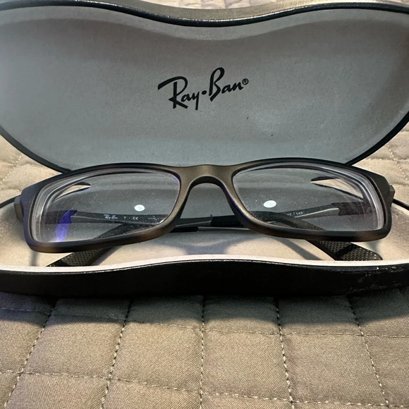 Rayban Men’s Prescription Eyeglasses - Picture 3 of 5